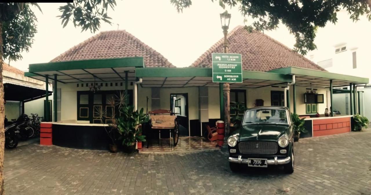 Pamularsih Homestay Yogyakarta Exterior photo